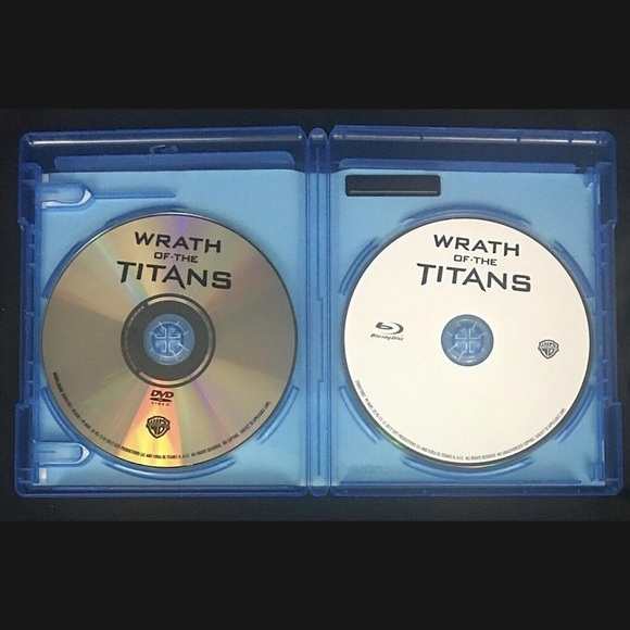 Wrath of the Titans Blu-ray / DVD 2 Disc Set Both Discs In MINT Condition 2012 - Picture 5 of 13